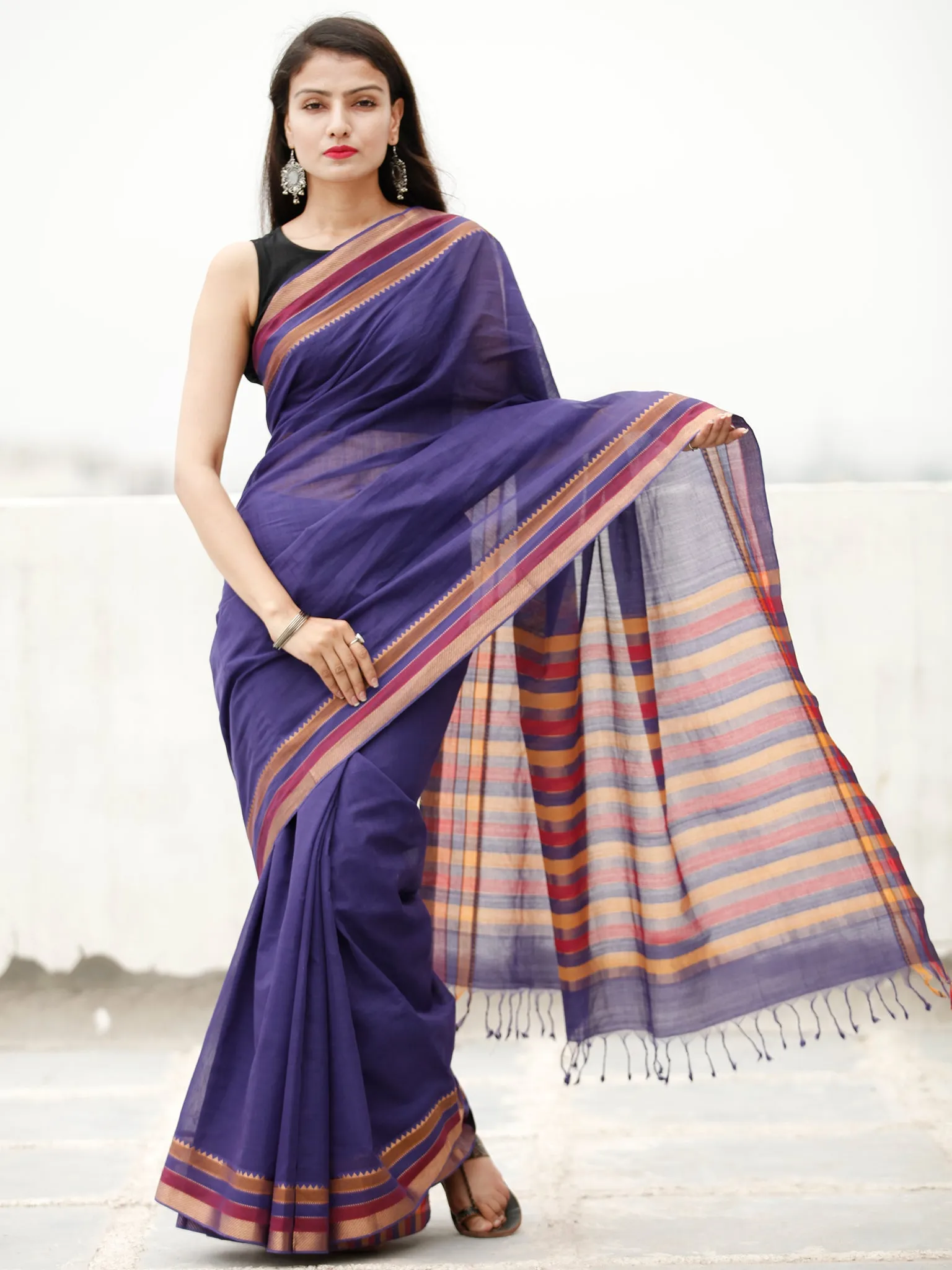 Purple Coral Handloom Mangalagiri Cotton Saree With Zari Border - S031704057